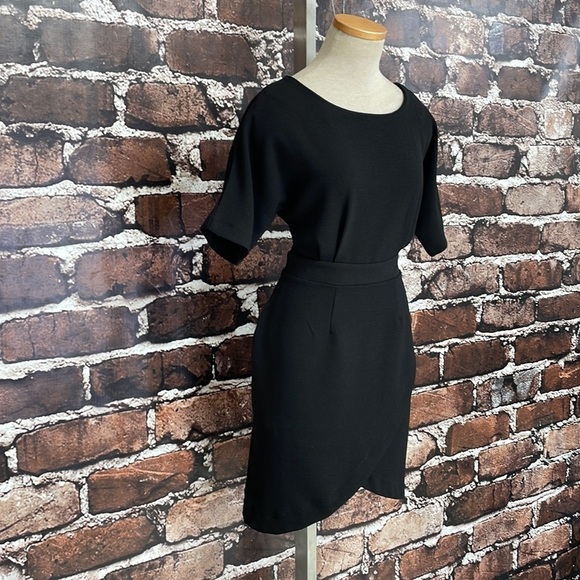 Bobeau Dress Black Tulip Hem Short Sleeves Medium Petite - Picture 5 of 13